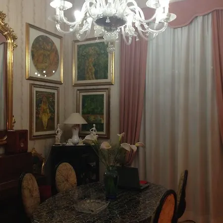 Nocleg ze śniadaniem Regina Elena *